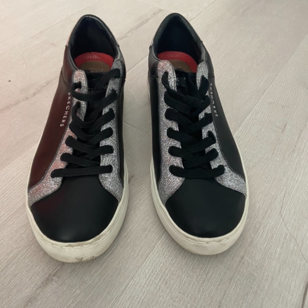 Sketchers shoes with silver glitter SIZE 11